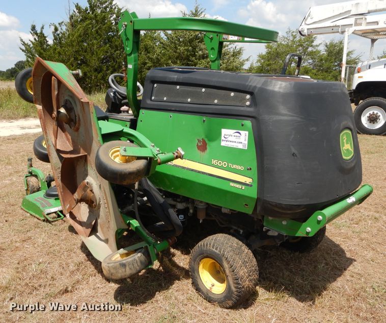 image for item DI1761 John Deere 1600T lawn mower