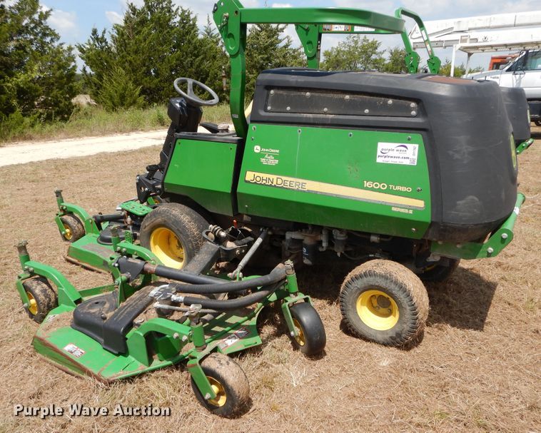 image for item DI1762 John Deere 1600T lawn mower