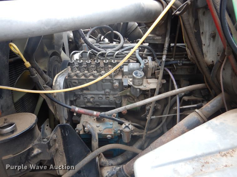 image for item DI2258 1994 Ford L8000 vacuum truck