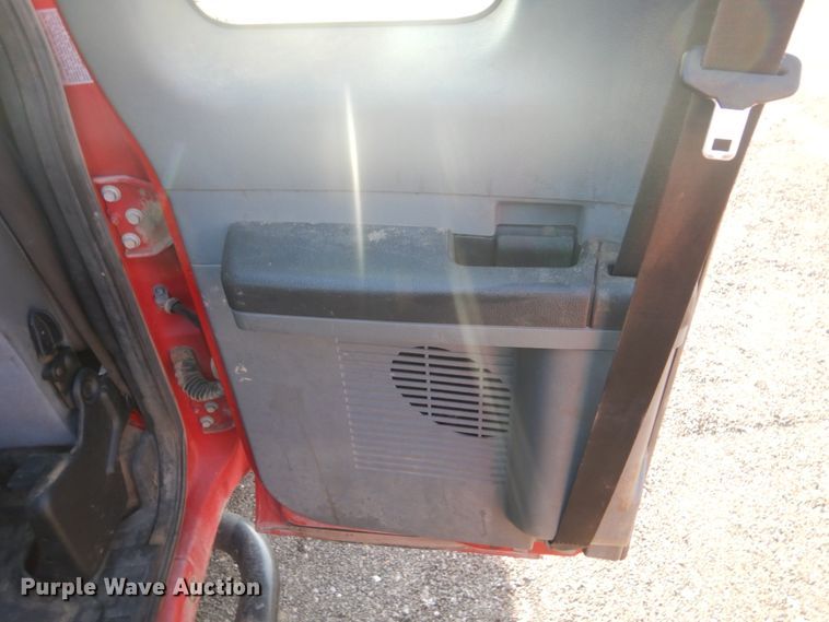 image for item DI2260 2011 Ford F350 Super Duty SuperCab flatbed pickup truck