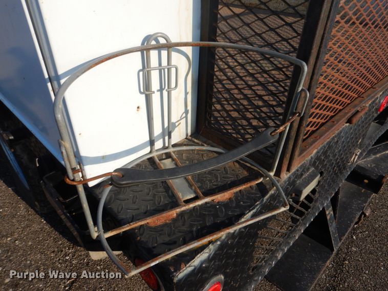 image for item DI2260 2011 Ford F350 Super Duty SuperCab flatbed pickup truck