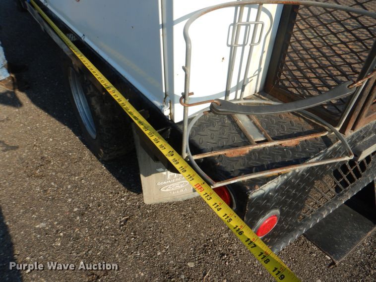 image for item DI2260 2011 Ford F350 Super Duty SuperCab flatbed pickup truck