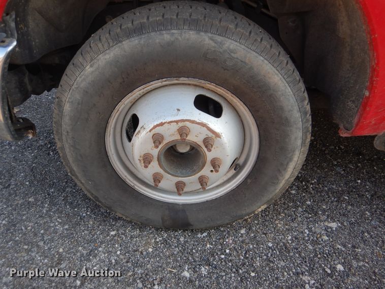 image for item DI2260 2011 Ford F350 Super Duty SuperCab flatbed pickup truck