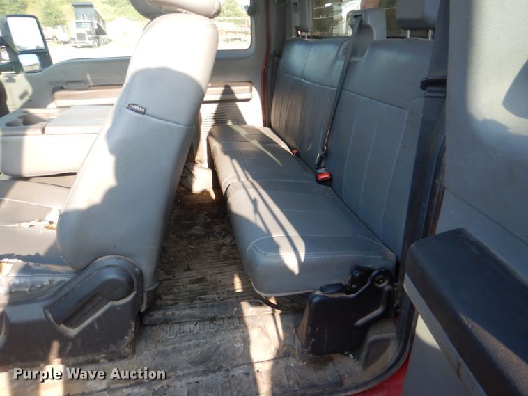 image for item DI2261 2011 Ford F350 Super Duty SuperCab flatbed pickup truck