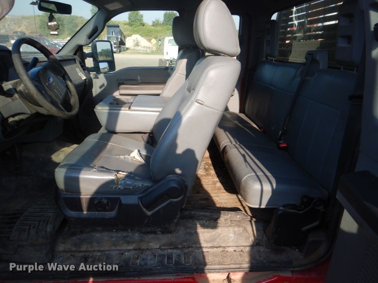 image for item DI2261 2011 Ford F350 Super Duty SuperCab flatbed pickup truck