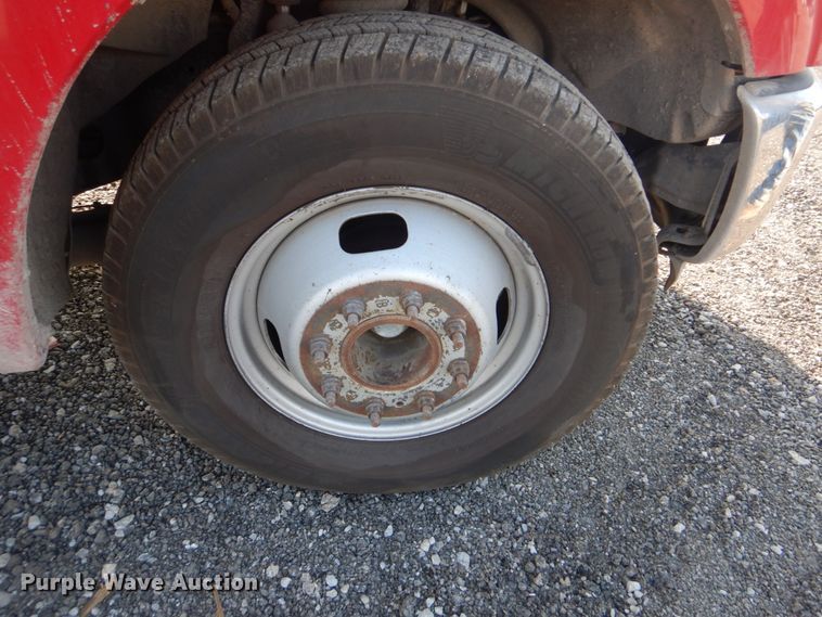 image for item DI2261 2011 Ford F350 Super Duty SuperCab flatbed pickup truck