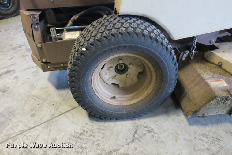 image for item EA9368 Grasshopper 322D ZTR lawn mower