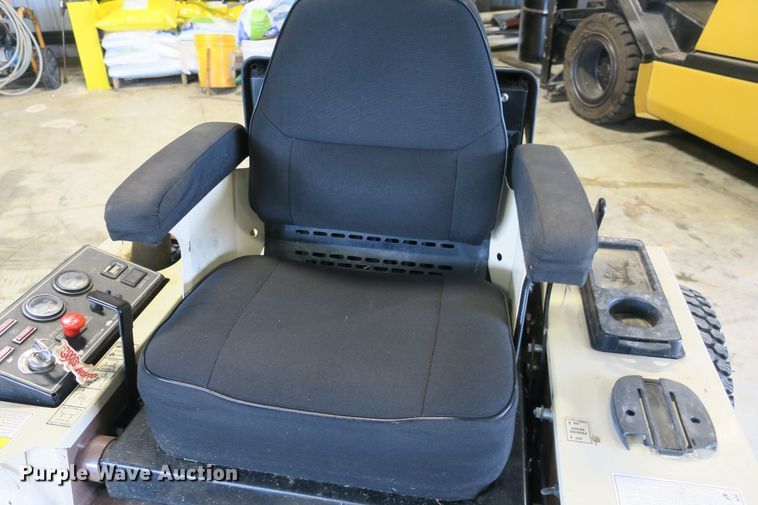 image for item EA9368 Grasshopper 322D ZTR lawn mower