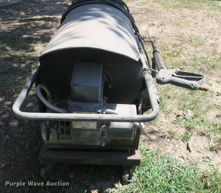 image for item EA9372 Landa HOT2-11021D hot pressure washer