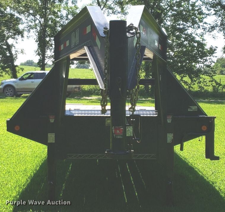 image for item ET9807 2008 Load Max equipment trailer