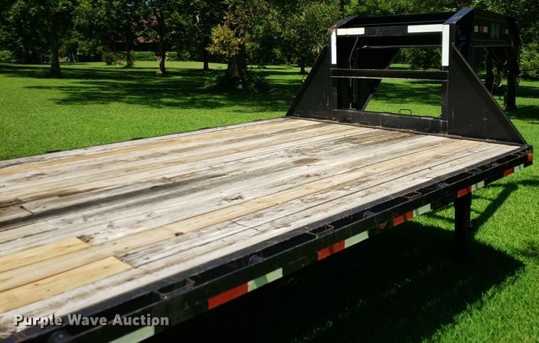 image for item ET9807 2008 Load Max equipment trailer