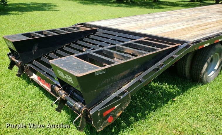 image for item ET9807 2008 Load Max equipment trailer