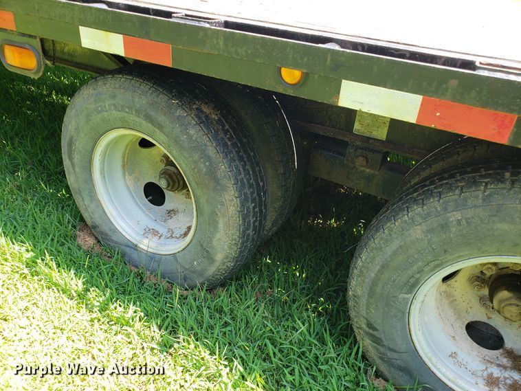 image for item ET9807 2008 Load Max equipment trailer