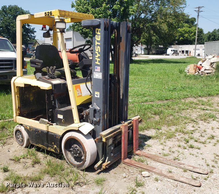 image for item ET9809 Hyster E45XM forklift