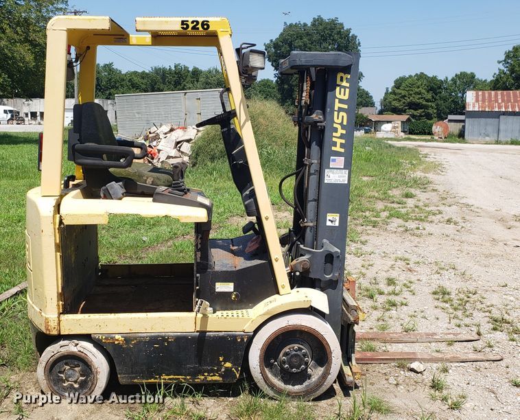 image for item ET9809 Hyster E45XM forklift