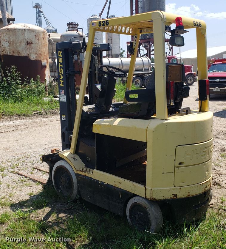 image for item ET9809 Hyster E45XM forklift
