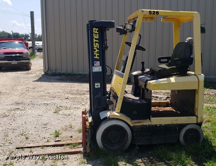 image for item ET9809 Hyster E45XM forklift