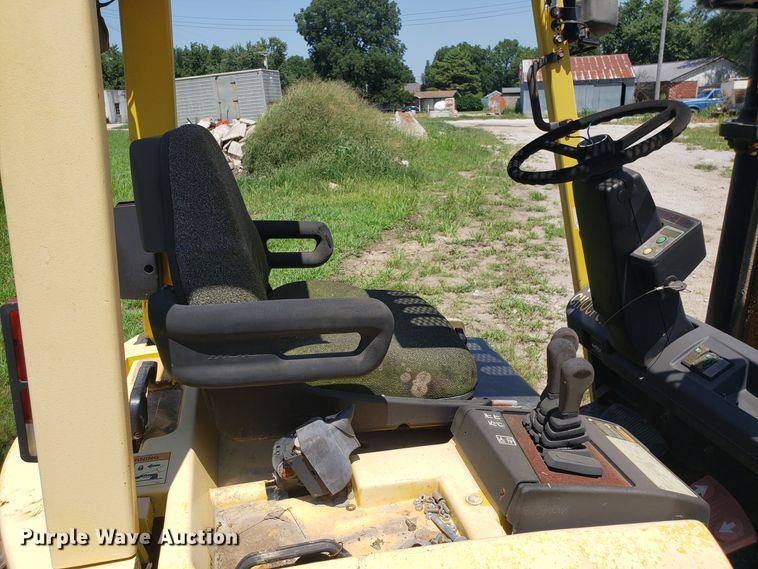 image for item ET9809 Hyster E45XM forklift