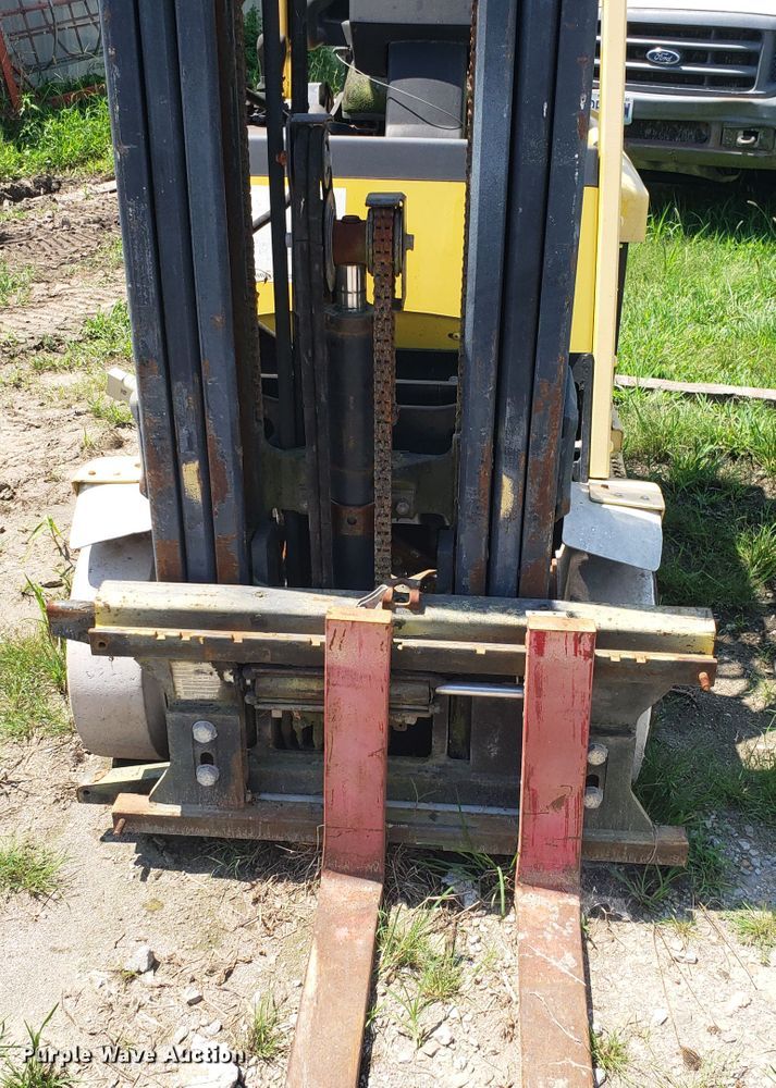 image for item ET9809 Hyster E45XM forklift