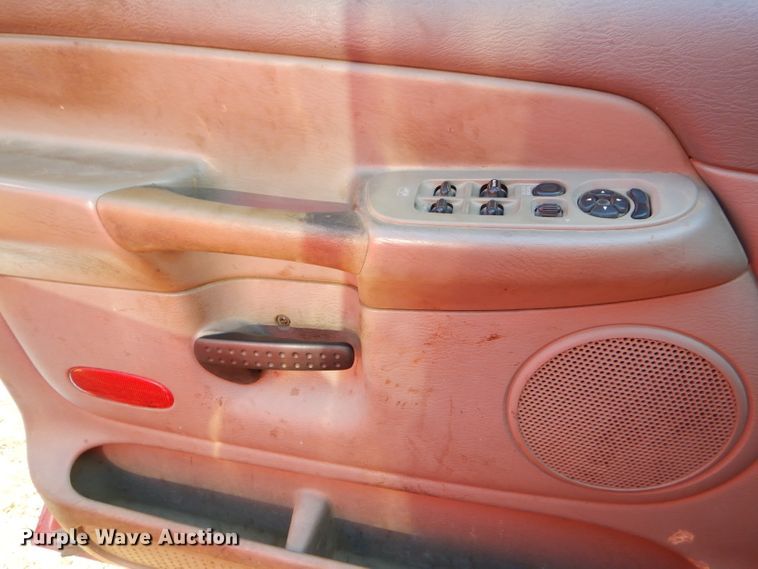 image for item FC9756 2003 Dodge Ram 3500 Quad Cab flatbed pickup truck