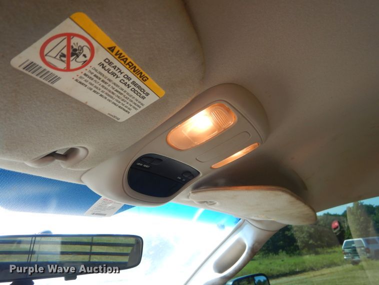 image for item FC9756 2003 Dodge Ram 3500 Quad Cab flatbed pickup truck