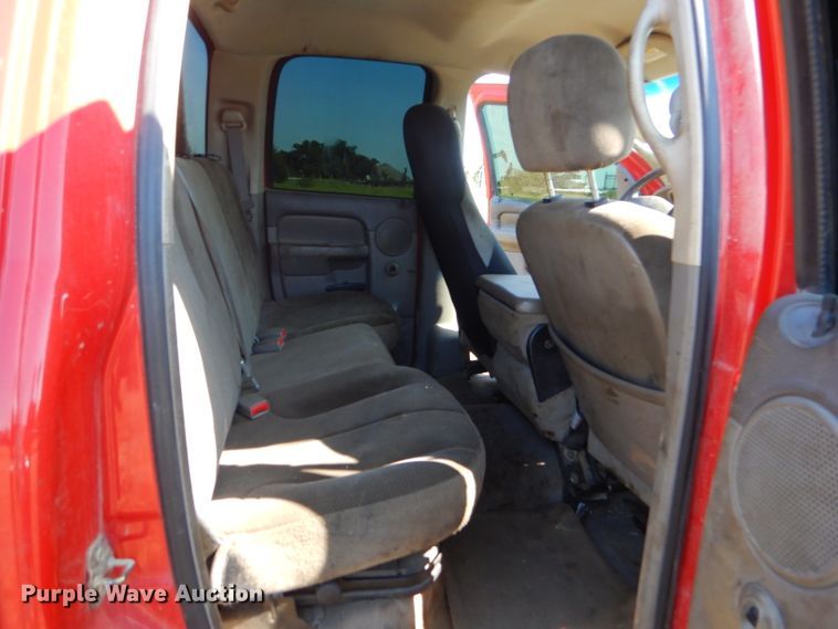 image for item FC9756 2003 Dodge Ram 3500 Quad Cab flatbed pickup truck