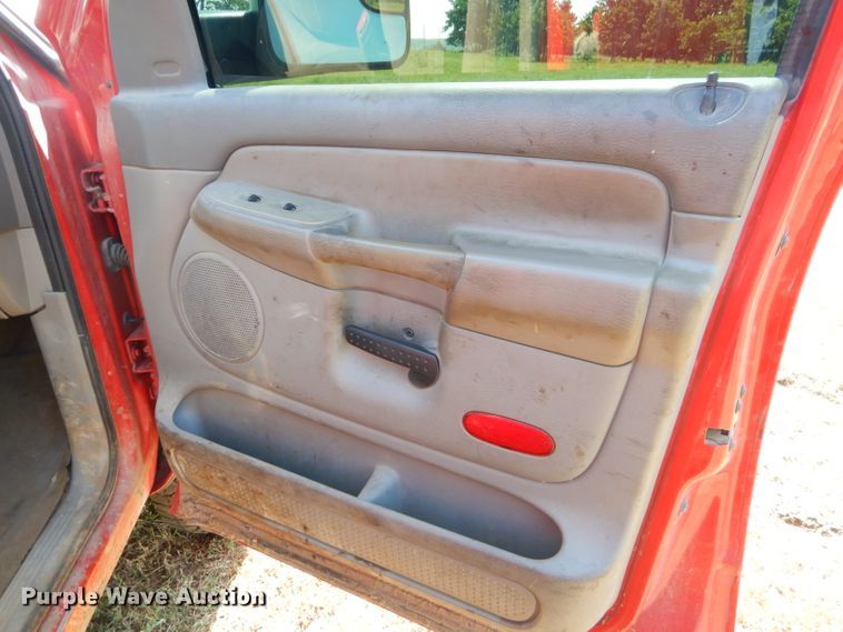 image for item FC9756 2003 Dodge Ram 3500 Quad Cab flatbed pickup truck