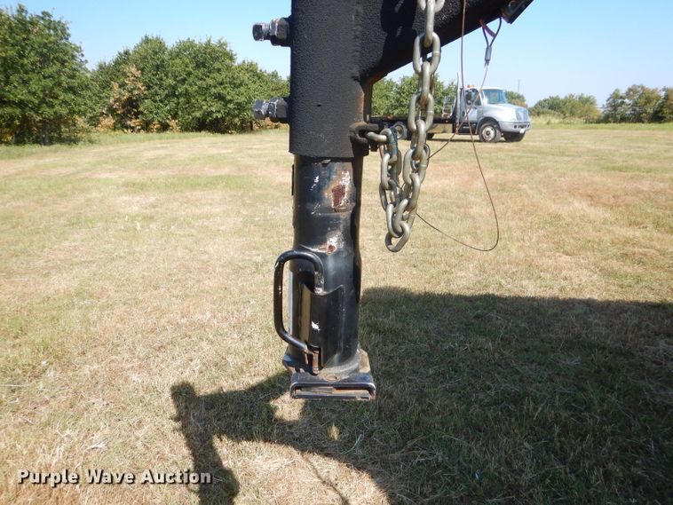 image for item FC9758 2003 Sundowner Sunlite livestock trailer