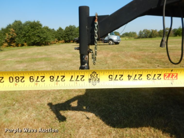 image for item FC9758 2003 Sundowner Sunlite livestock trailer