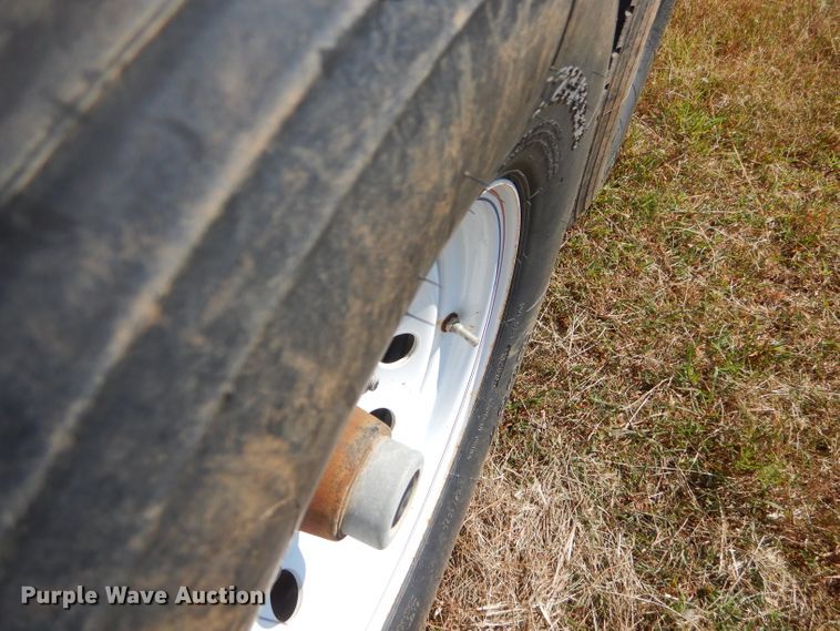 image for item FC9759 2012 Top Hat HH20X7-14E-F utility trailer