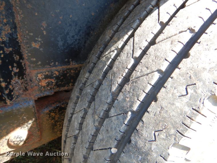 image for item FC9759 2012 Top Hat HH20X7-14E-F utility trailer