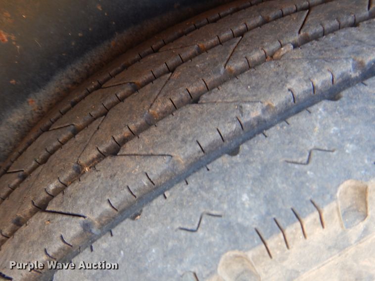 image for item FC9759 2012 Top Hat HH20X7-14E-F utility trailer