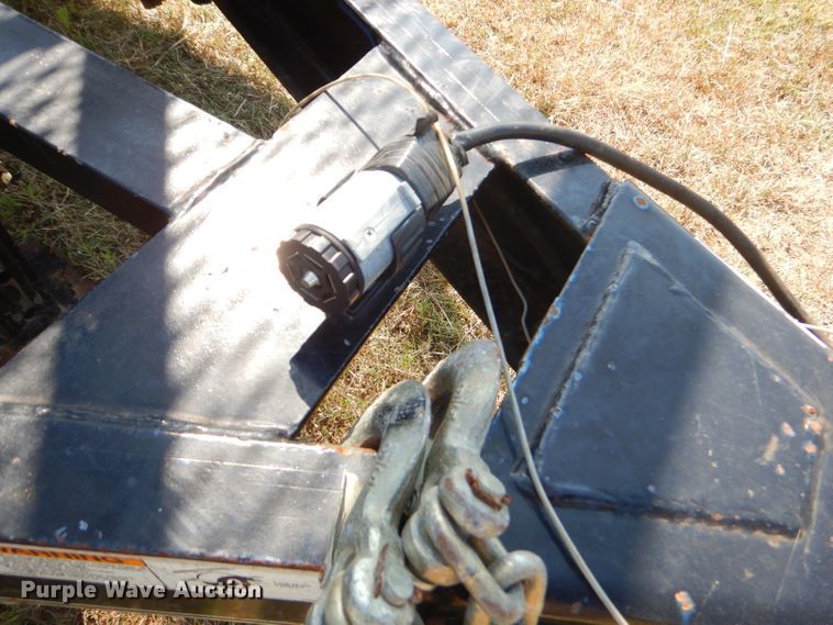 image for item FC9759 2012 Top Hat HH20X7-14E-F utility trailer