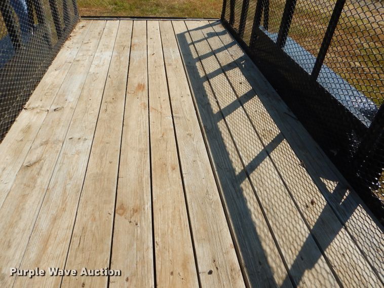 image for item FC9759 2012 Top Hat HH20X7-14E-F utility trailer