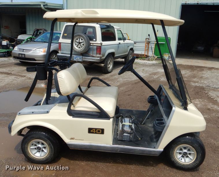 image for item FC9804 2007 Club Car DS golf cart