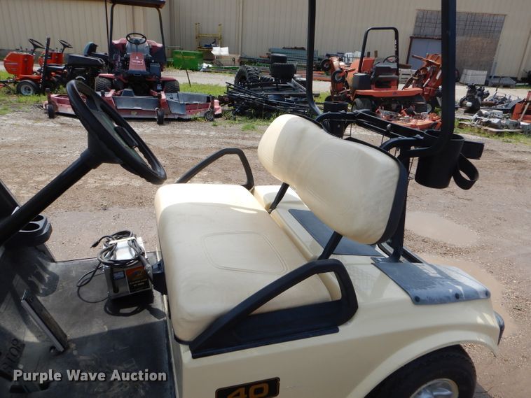image for item FC9804 2007 Club Car DS golf cart