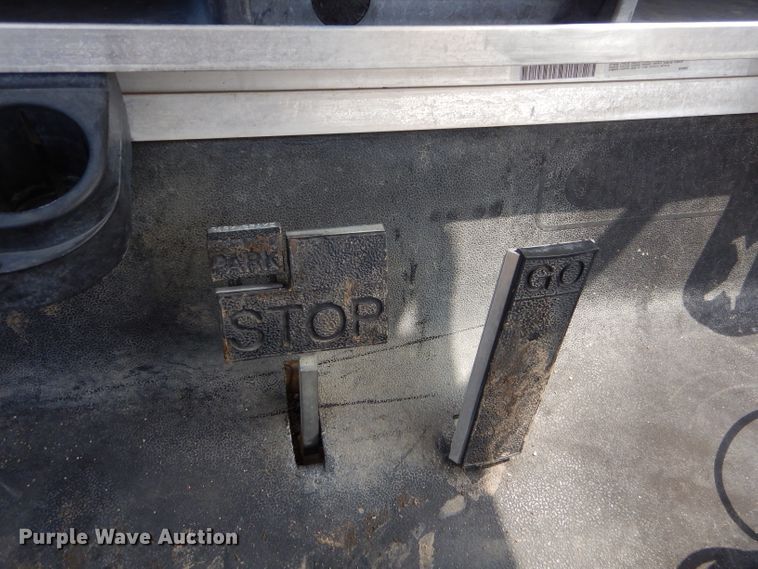 image for item FC9804 2007 Club Car DS golf cart