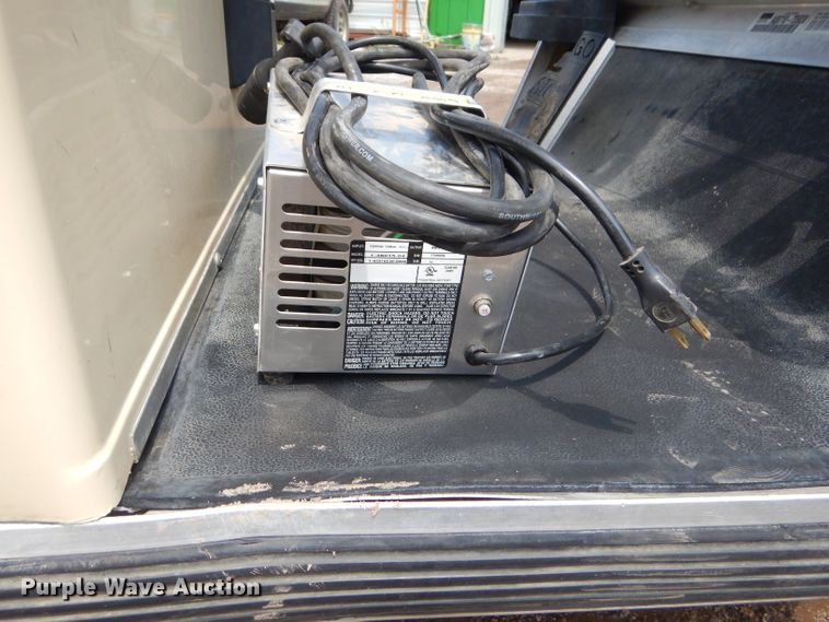 image for item FC9804 2007 Club Car DS golf cart