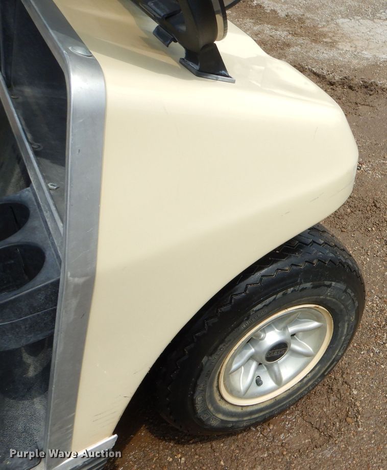 image for item FC9804 2007 Club Car DS golf cart