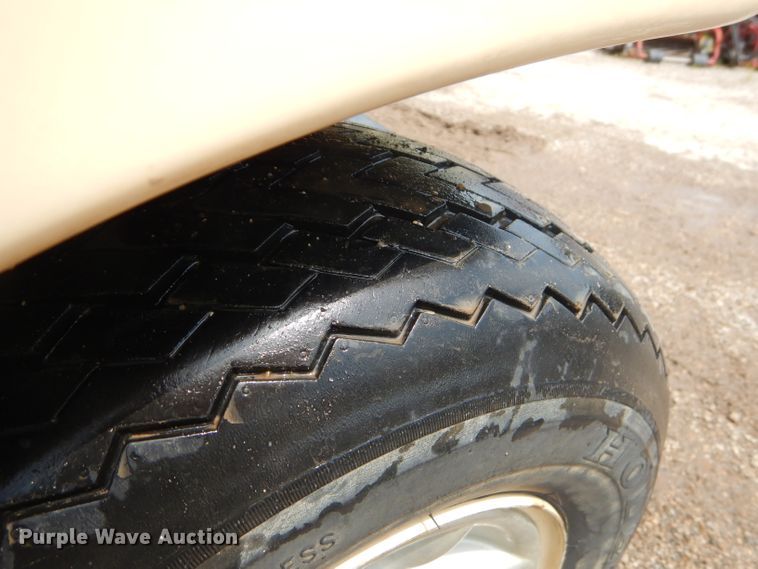 image for item FC9804 2007 Club Car DS golf cart