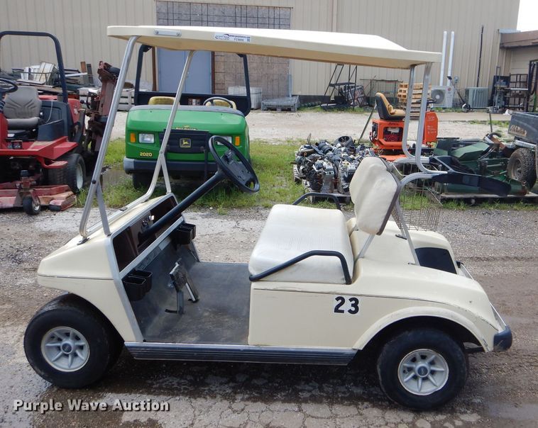 image for item FC9806 1992 Club Car DS golf cart