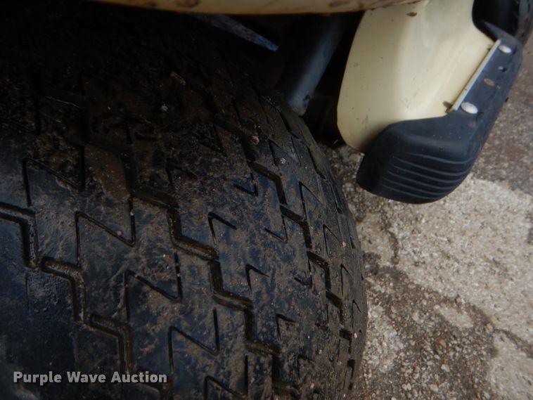 image for item FC9806 1992 Club Car DS golf cart