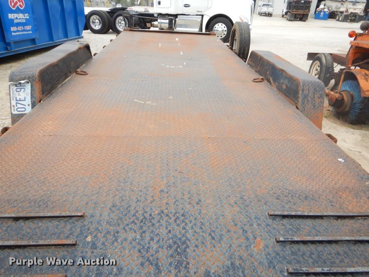 image for item FC9815 2009 Kaufman equipment trailer