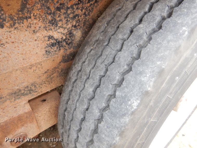 image for item FC9815 2009 Kaufman equipment trailer