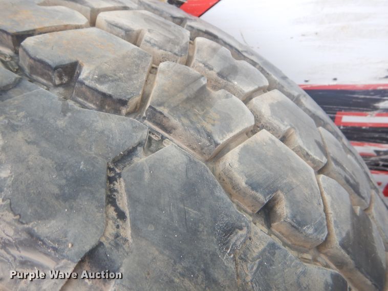 image for item FC9816 (5) tires