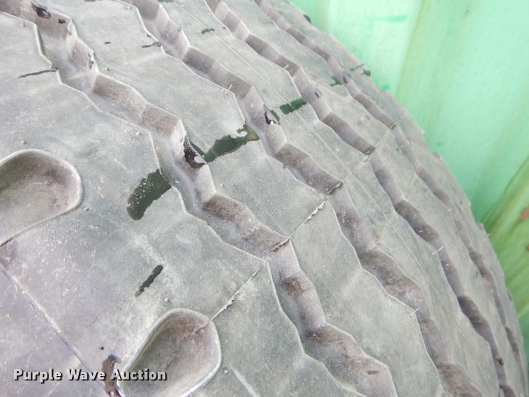 image for item FC9816 (5) tires