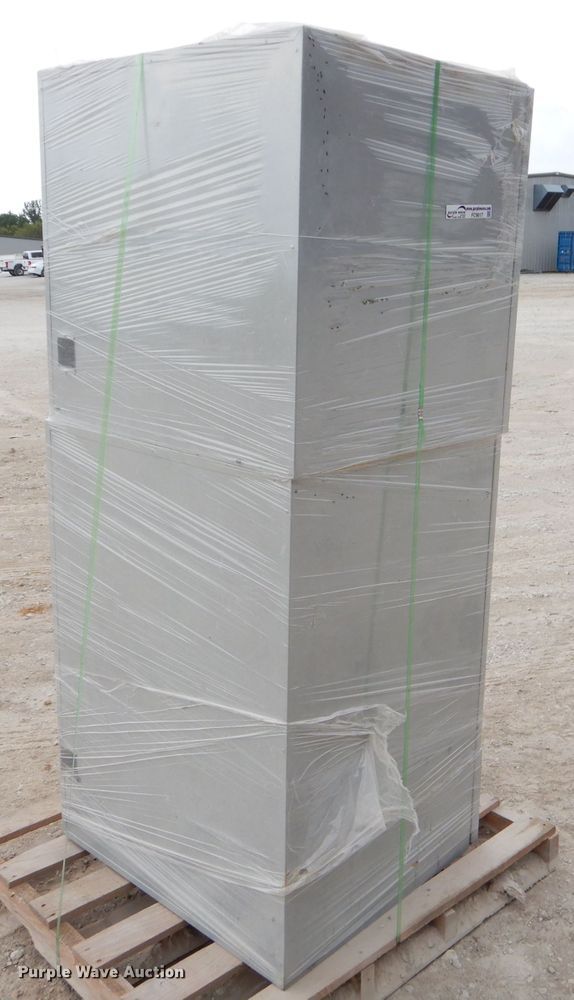 image for item FC9817 Vending machine