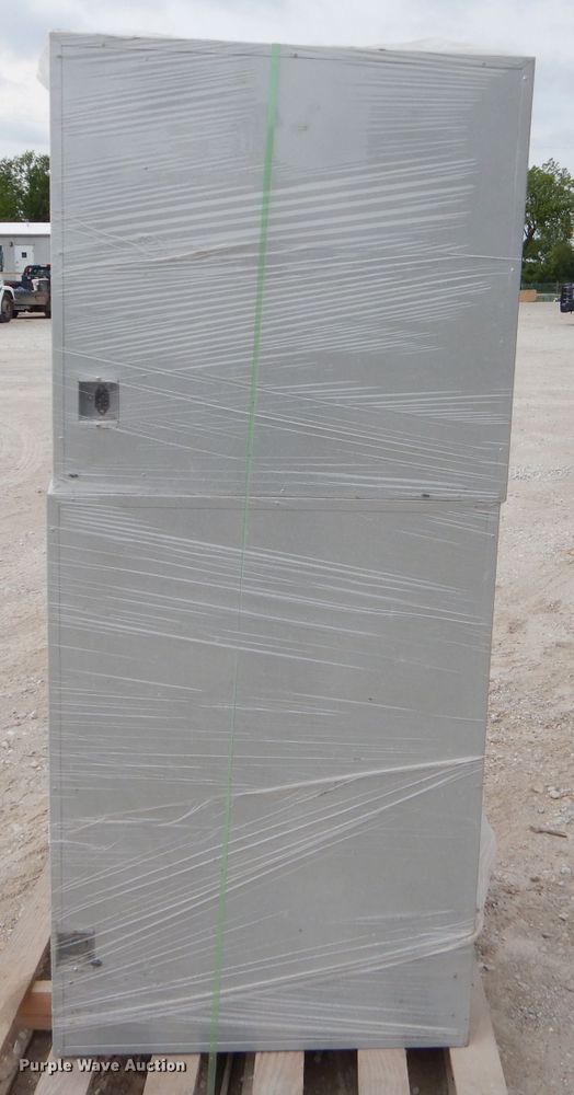 image for item FC9817 Vending machine