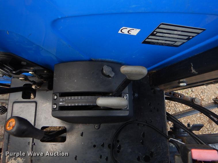 image for item FC9820 New Holland TN70 tractor