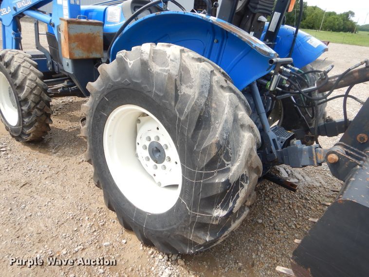 image for item FC9820 New Holland TN70 tractor